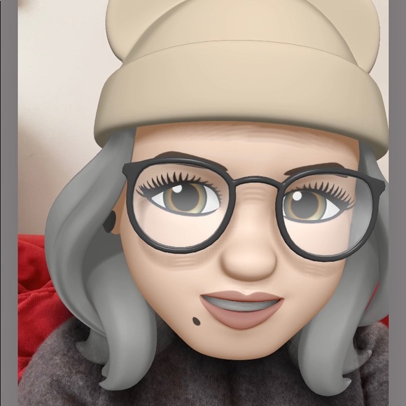 Meet your Posher, Heidi - Picture 1 of 1